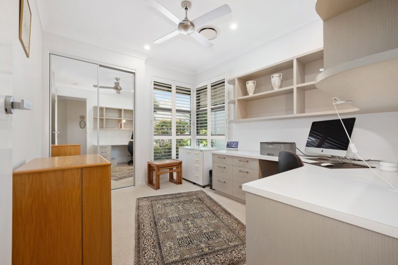 Sophisticated Living – Luxury Three-Bedroom Residence