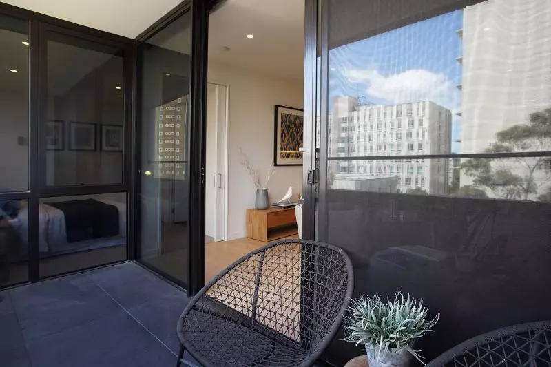 Live in cosmopolitan Carlton