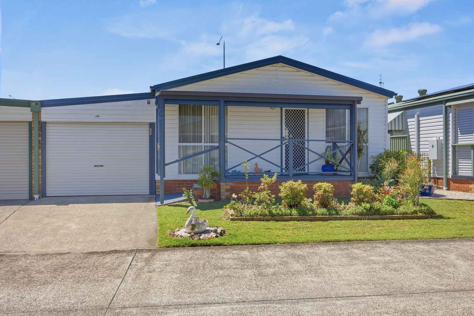 Palm Lake Resort - Banora Point, Over 50's Pet friendly Lifestyle Village