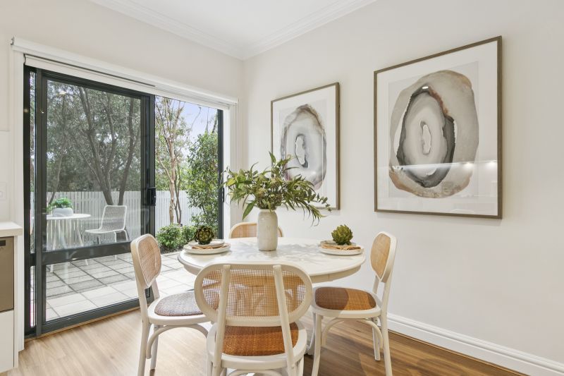 Architect-designed one-bedroom apartment on the ground floor