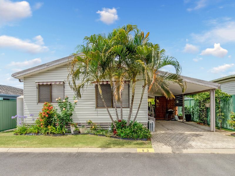 Burleigh Town Village, an Over 50’s Pet friendly Residential Park