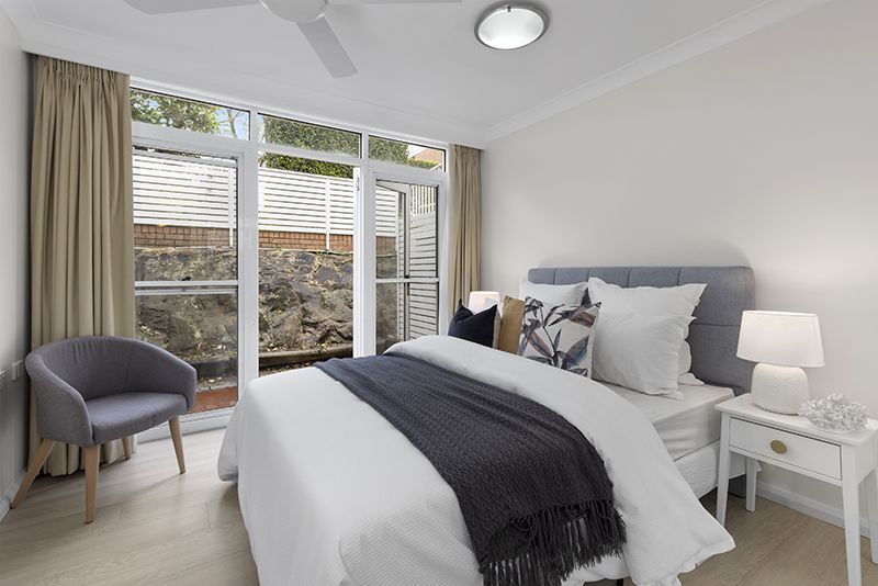 Ideally located, beautifully presented ground floor sunny unit just a stroll to the clubhouse.