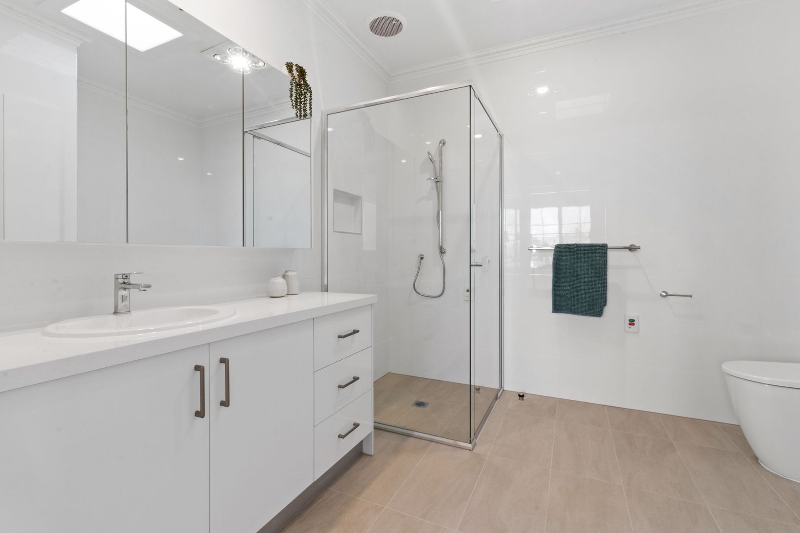 247/562 Bluff Road Hampton, VIC 3188