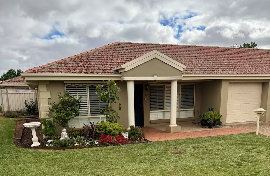 Griffith Retirement Estate.  2 Bedroom Valencia.