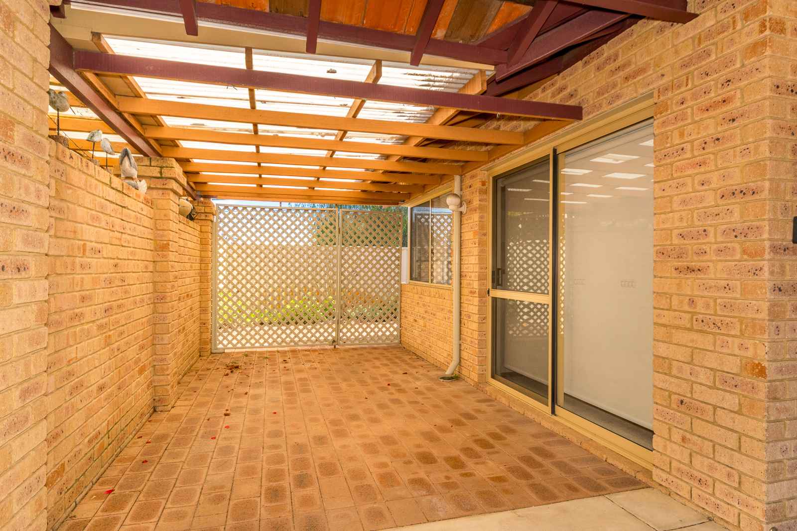 Tucked away in total privacy: charming 2-bedroom villa retreat