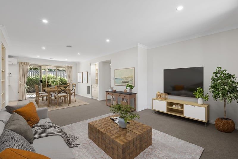 Beautifully Refreshed Retreat in a Peaceful Court Setting