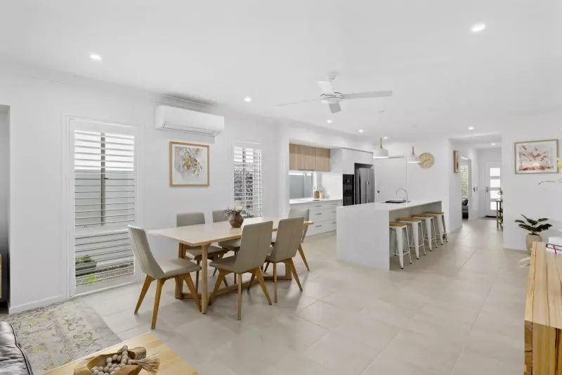 Site 153 - Established Kalbar