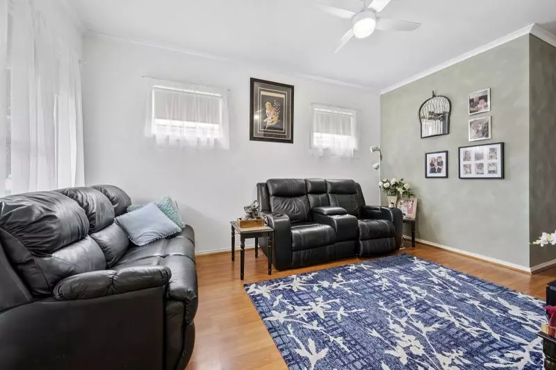 Vibrant & Beautifully Maintained!