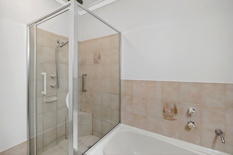 Stylish Villa just Steps from Village Amenities