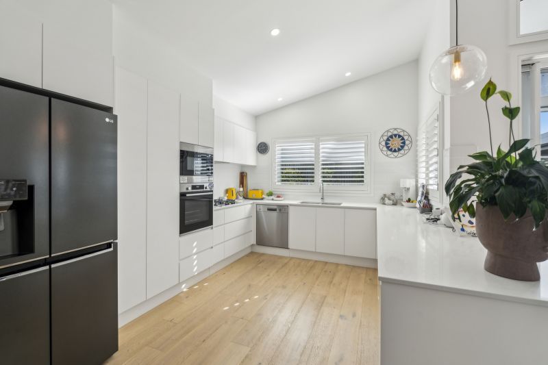 Stylish Home - Spacious Design - Outdoor Appeal