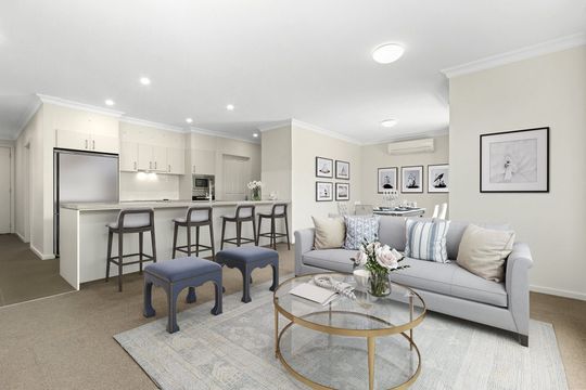 Elegant Interiors, Private Surrounds