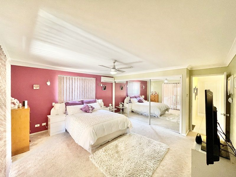 Introducing an Exquisite 3 Bedroom Home - GREENBANK GARDENS