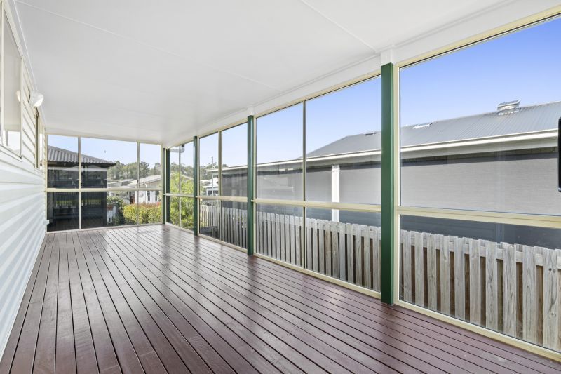 Spacious Home with Sunroom - Ready for You to Move In!