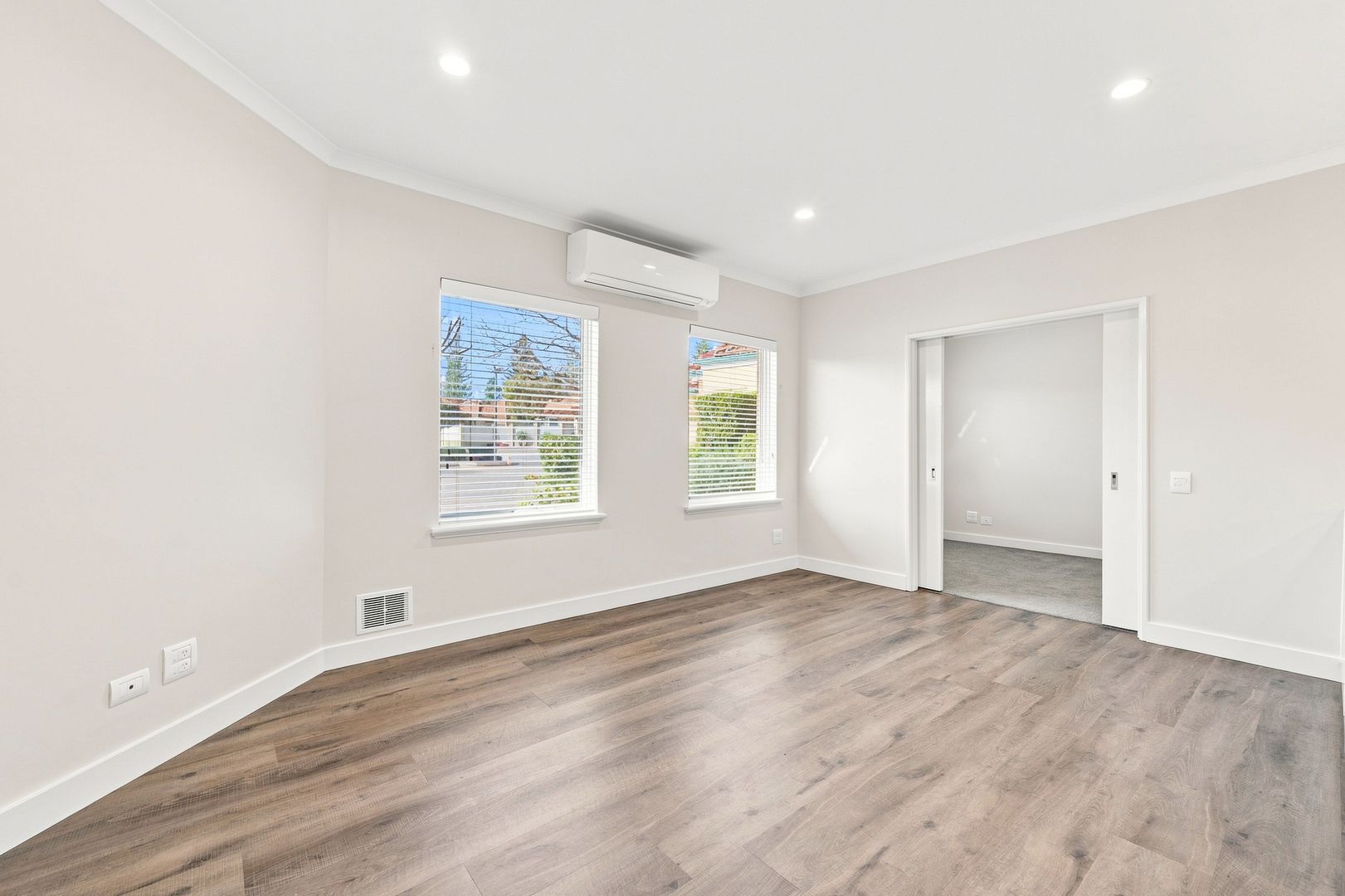 Bright, Fresh & Airy 2 Bed + Study Villa in the Heart of the Popular Lady McCusker Village! Get in Quick to secure your new relaxed Lifestyle!