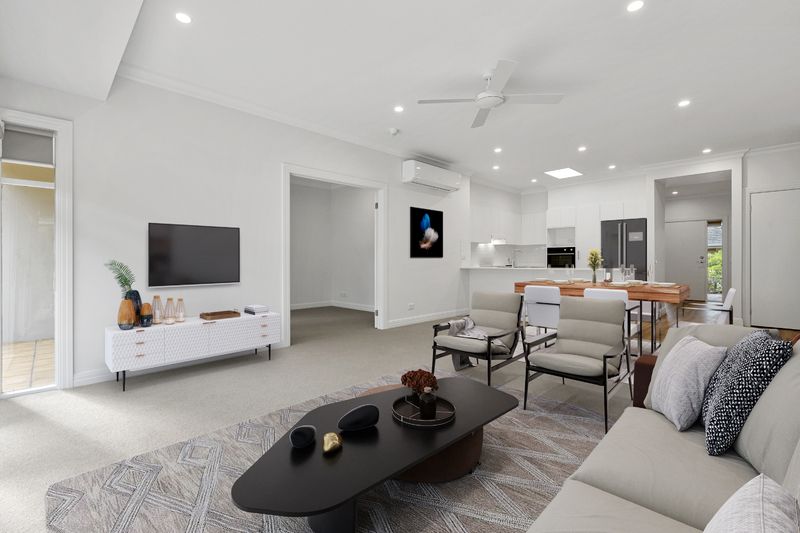 Spacious Living, Sunny Courtyard