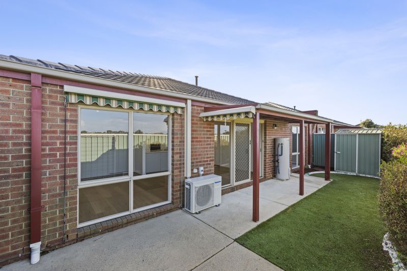 One of Geelong Grove's Largest and Best-Located Homes