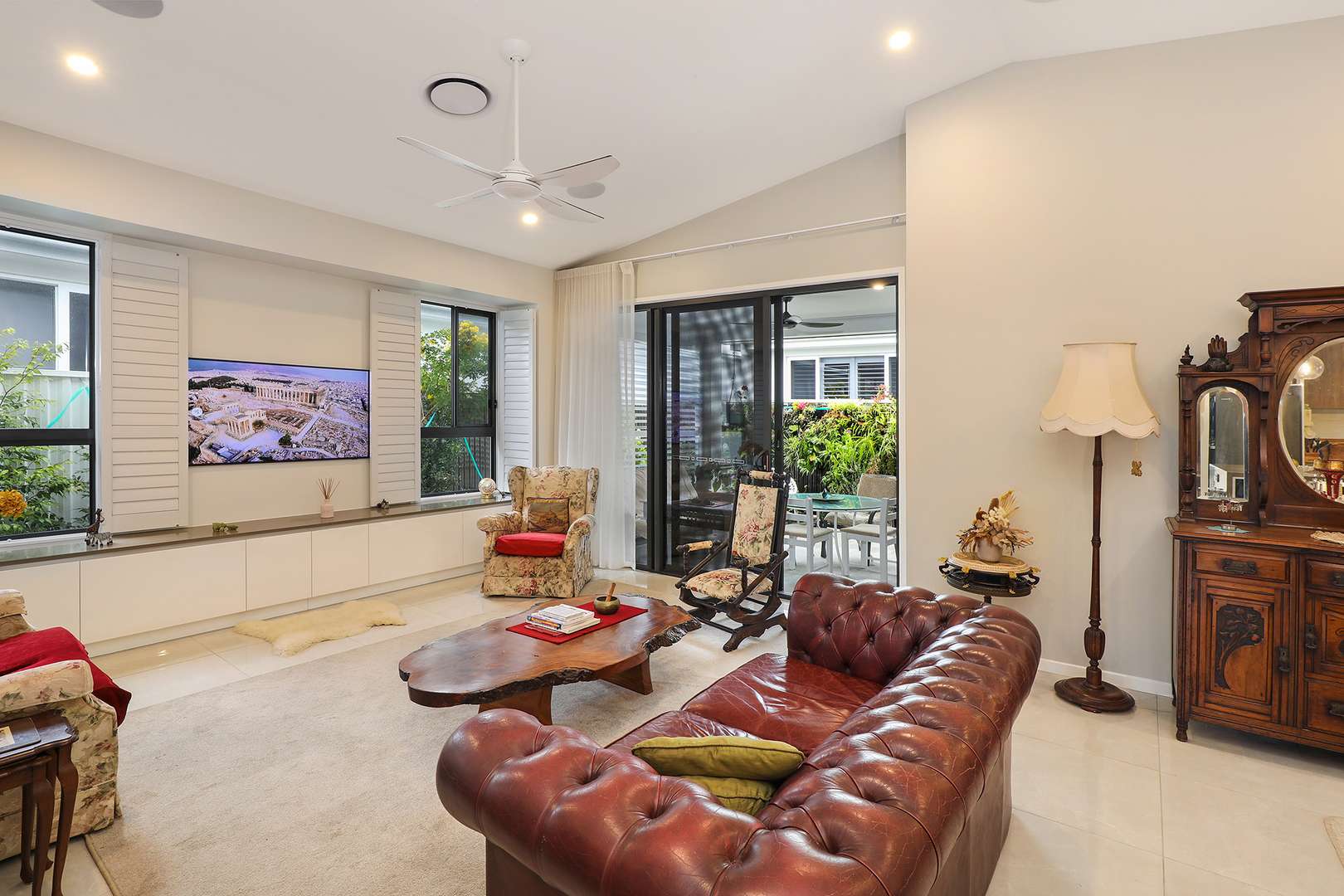 Beach, Dining, Golf, Shopping - V78 GemLife