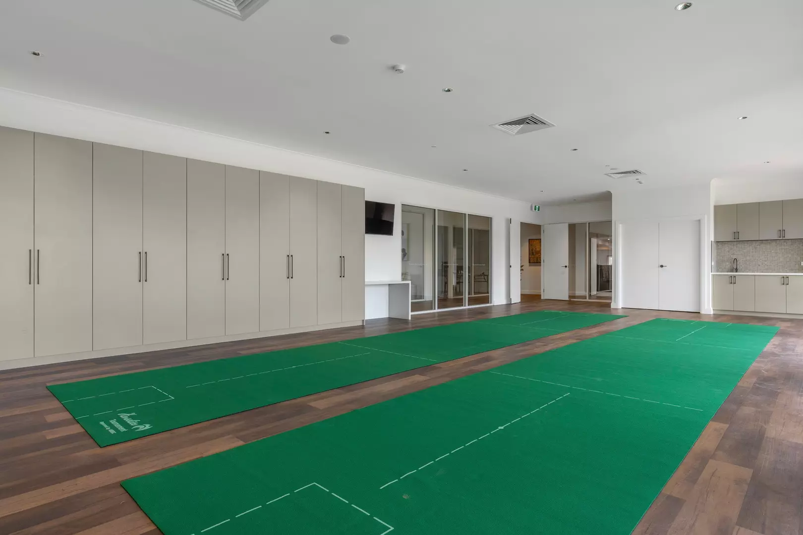 Palm Lake Resort Willow Lodge