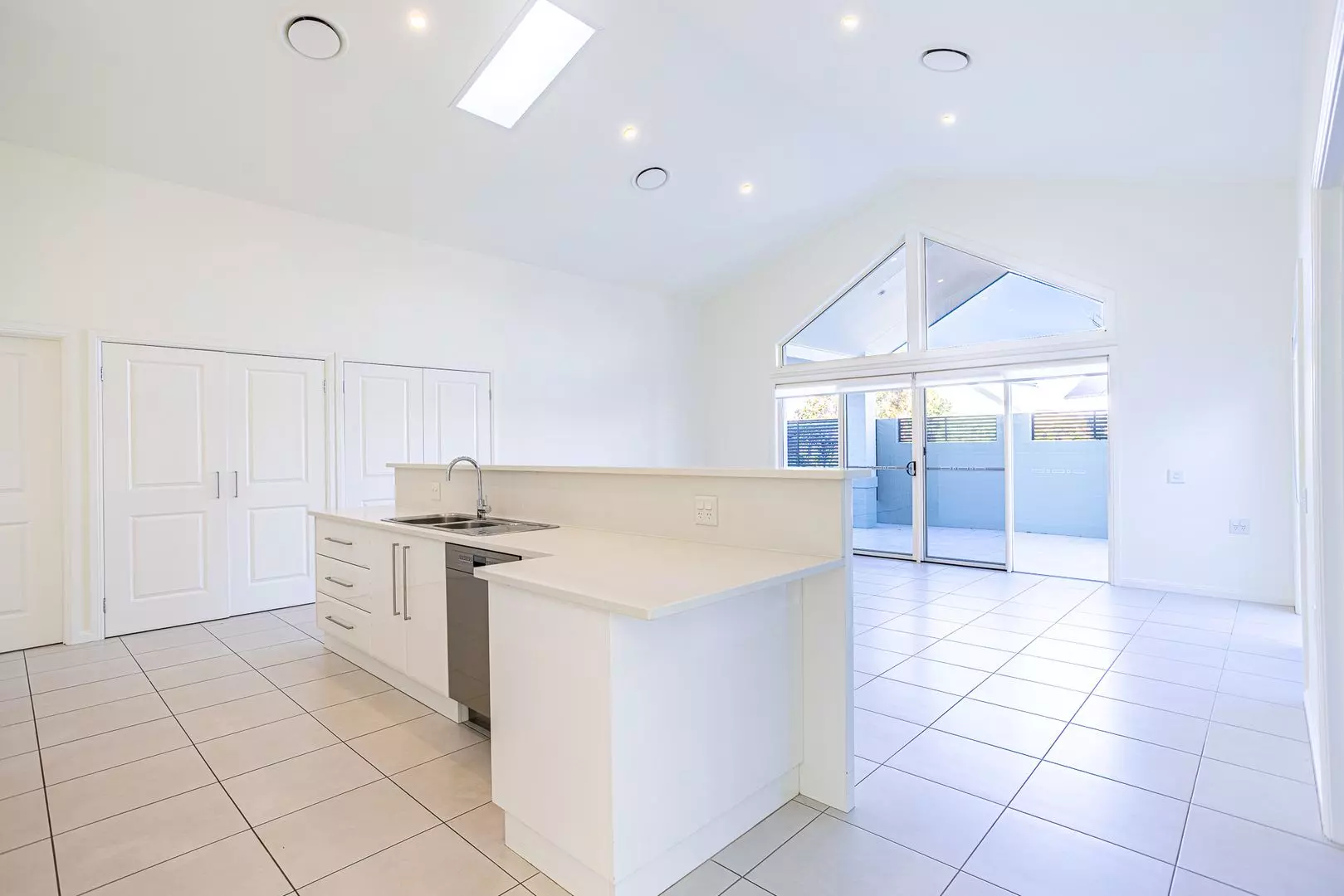 Monet by Palm Lake Resort Tea Gardens