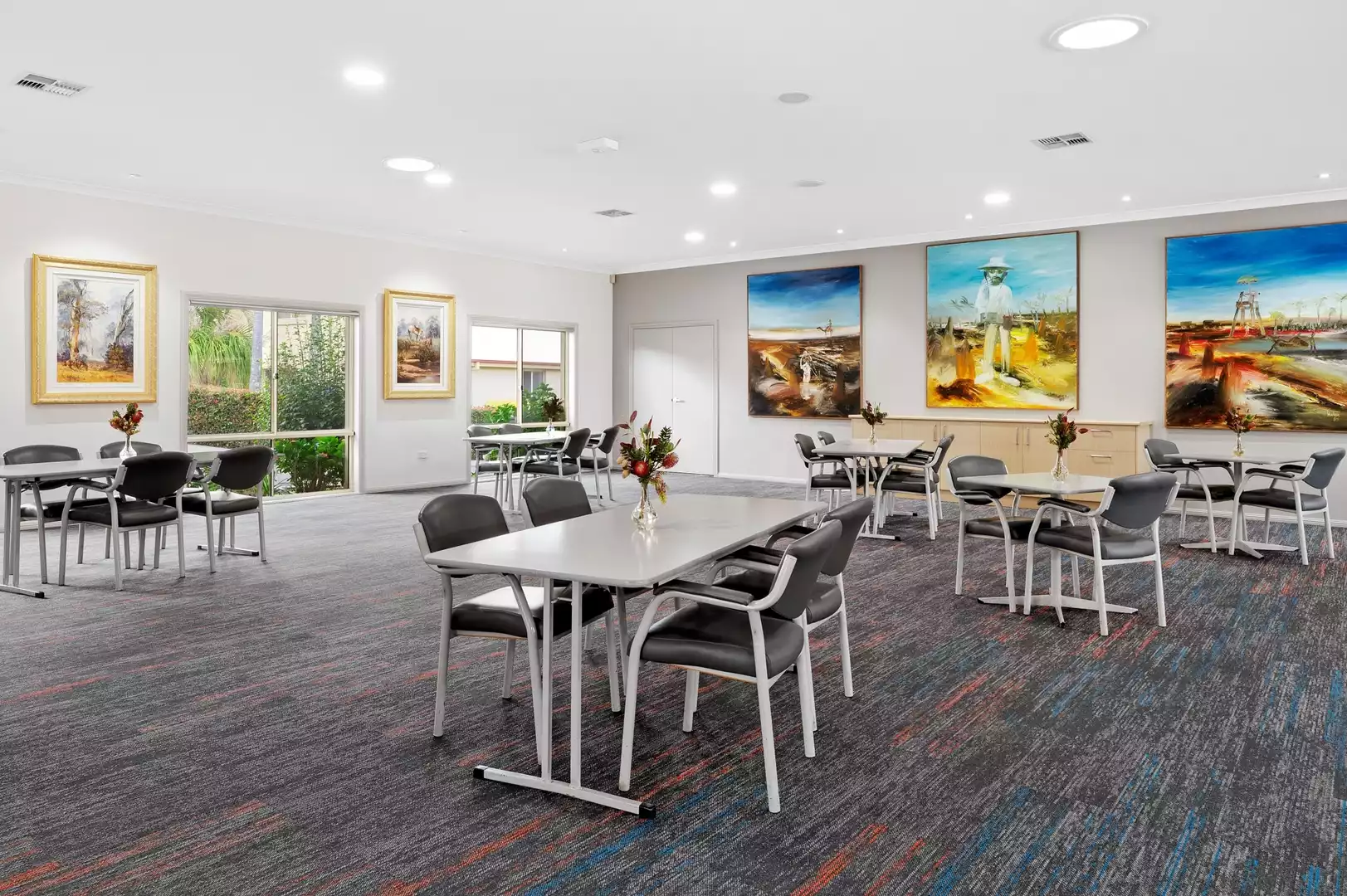 One Of The Best Villas In Mountainview Retreat!     