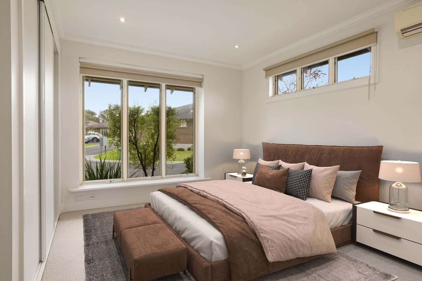 Refined Living with Seamless Outdoor Connection