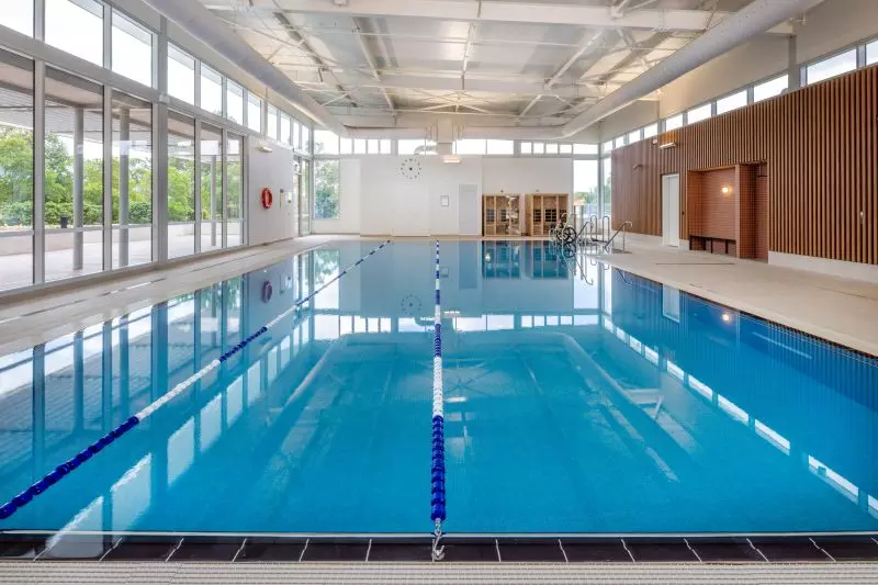 Spacious, light-filled 1-bedroom apartment