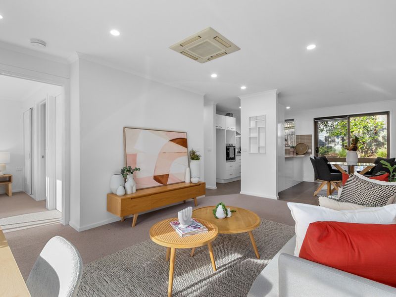 Stylishly Refreshed Unit with Courtyard in Top Location