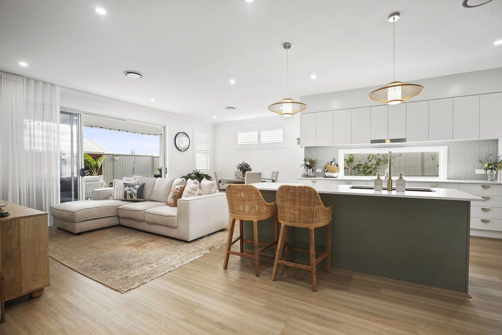 Ready to Move in Now - Spacious Lavender Prelove Home