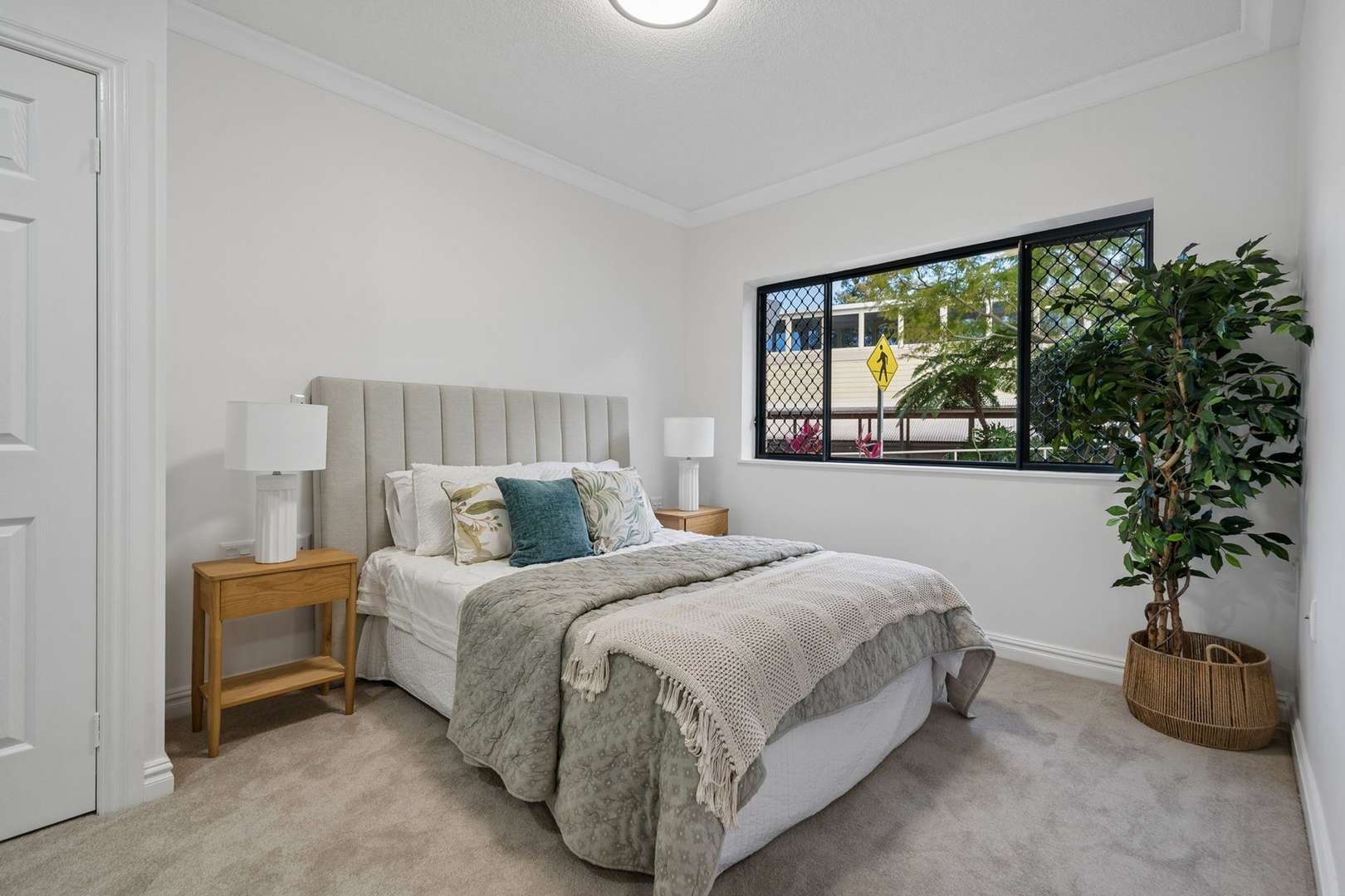 Charming ground-floor one-bedroom apartment