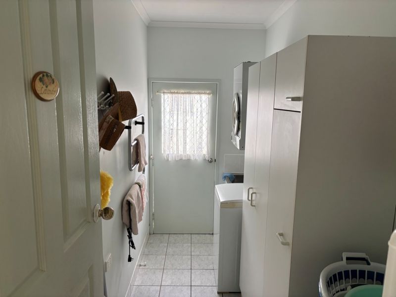 Lakeside Living with Extras