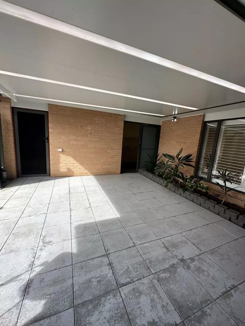 [UNDER OFFER] Spacious 2 bedroom villa with double garage at Sienna Grange