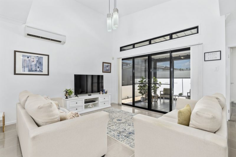 Stunning Alfresco - Modern Two Bedroom Home