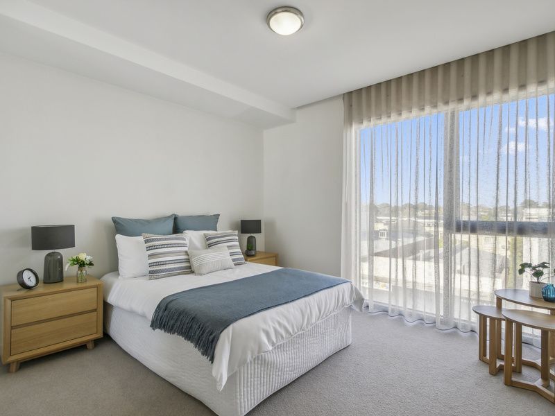 Bright, Spacious Apartment with Private Balcony in Prime Location