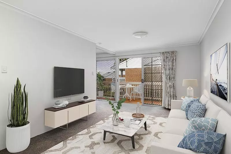 Beautifully presented serviced apartment with chef-prepared meals and cleaning included!