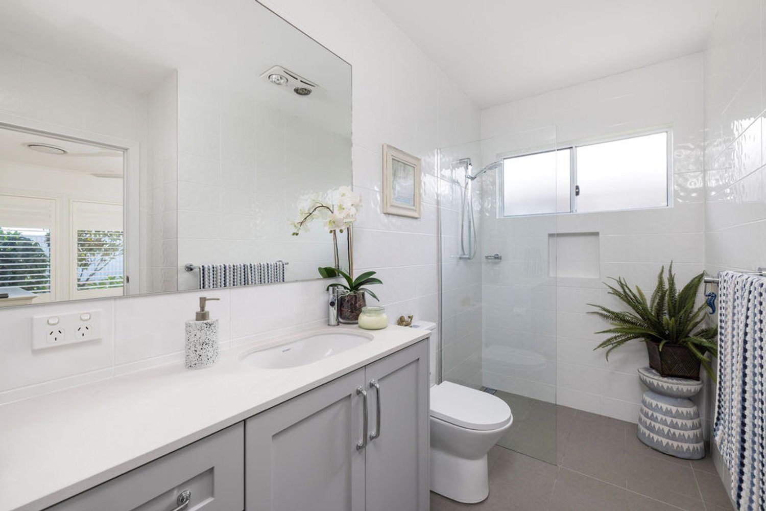 Premium Comfort and Style in a Superior Central Location
