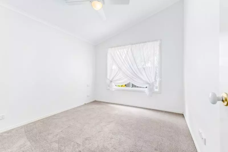 Outdoor Oasis – A Gardener's Dream Home!