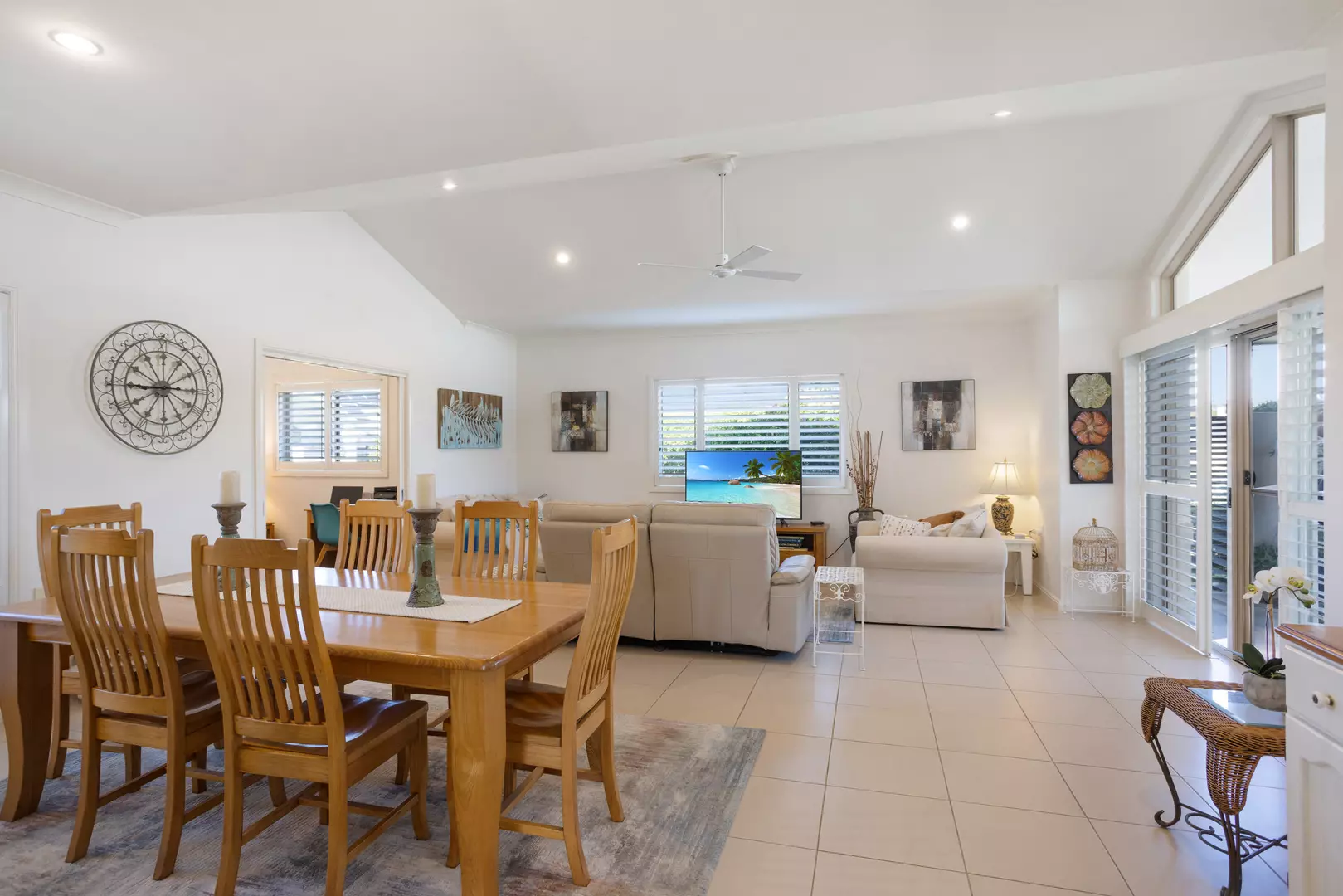 Cezanne B by Palm Lake Resort Tea Gardens