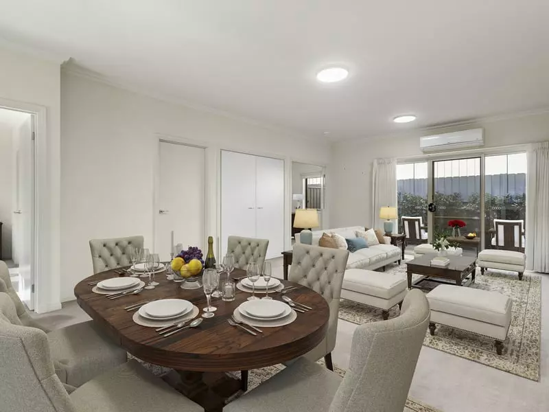 Stylish Home with Private Garden near Clubhouse