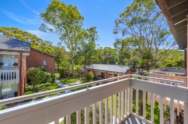 Over 55's 2 Bedroom, One Garage Upper Level Unit!