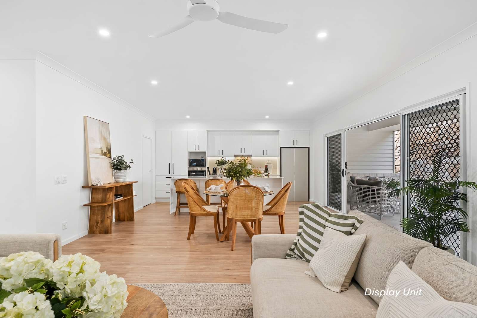 Final chance to buy a brand new Unit 