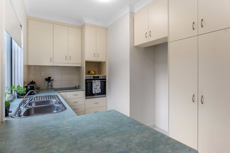 Beach Strolls and Morning Café Coffee, Just Steps from Home