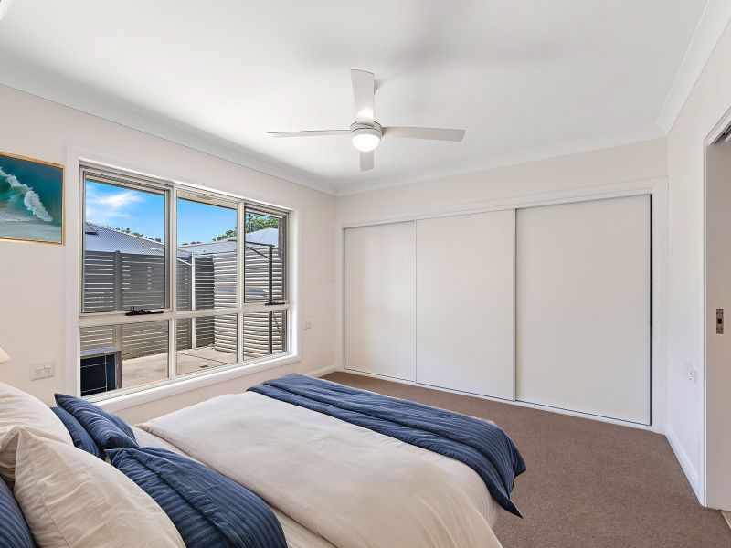 Modern two-bedroom villa with a stylish Paterson design, featuring vinyl flooring