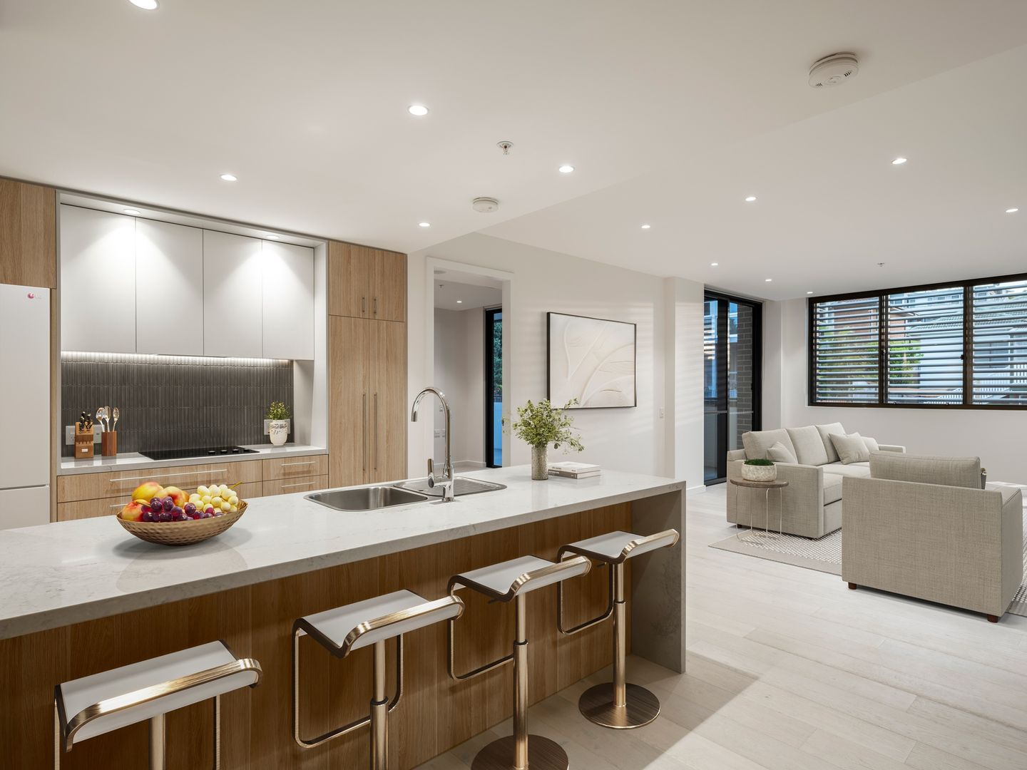 Expansive Outdoor Entertaining