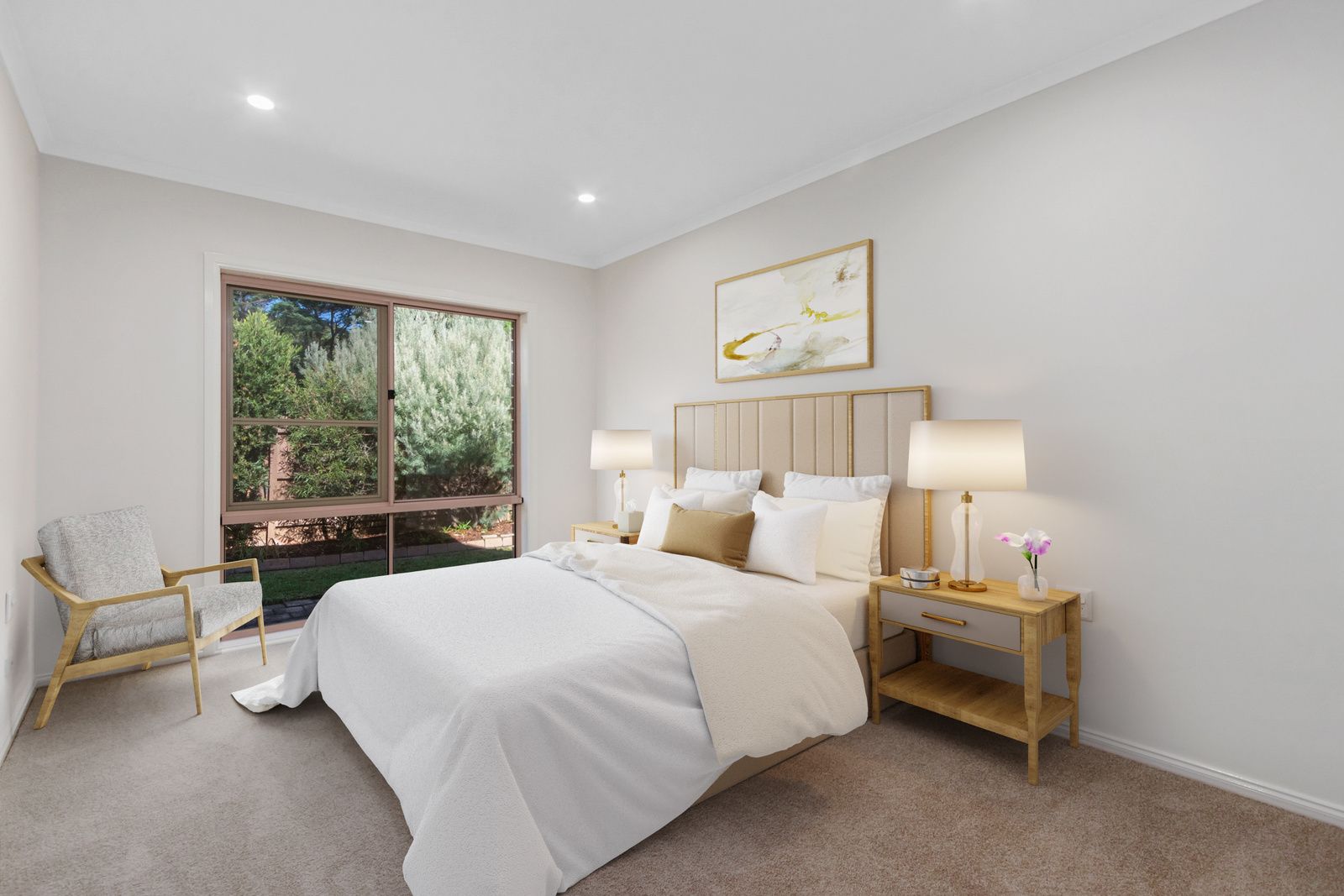 Lovely 2-bedroom villa with beautiful, landscaped gardens