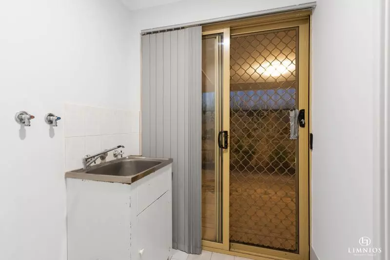 Feature Packed Villa!