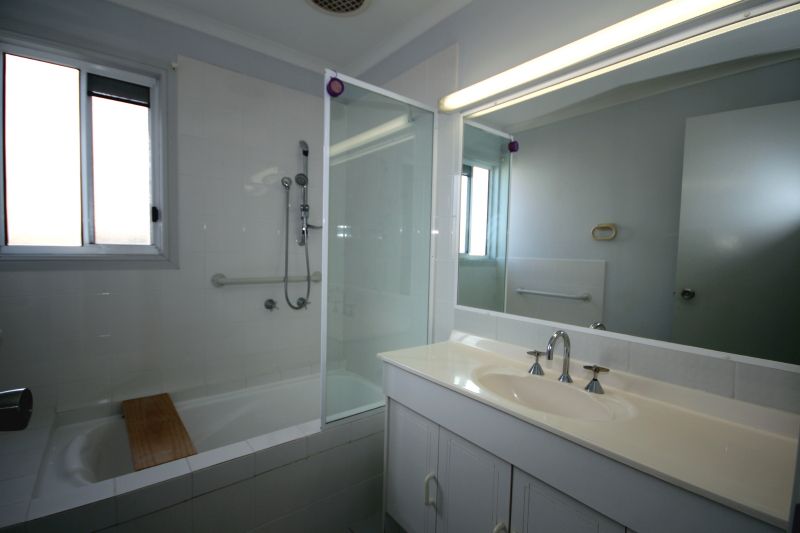 Tweed Broadwater Village, an Over 50's Pet Friendly Lifestyle Village.