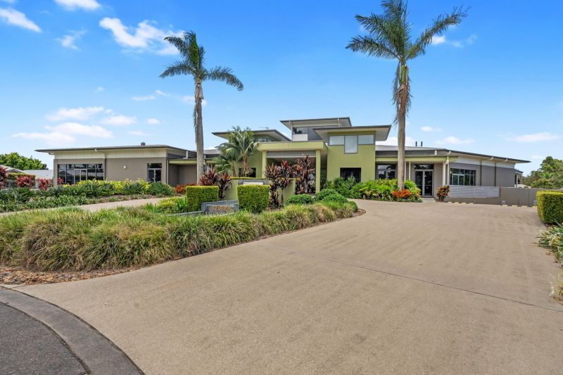 Refined Living – Elegant Two-Bedroom Haven