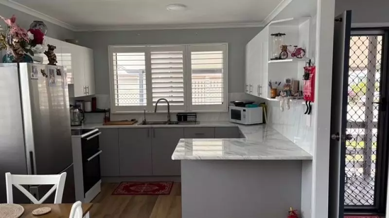 Freshly Renovated MOVE IN READY!!