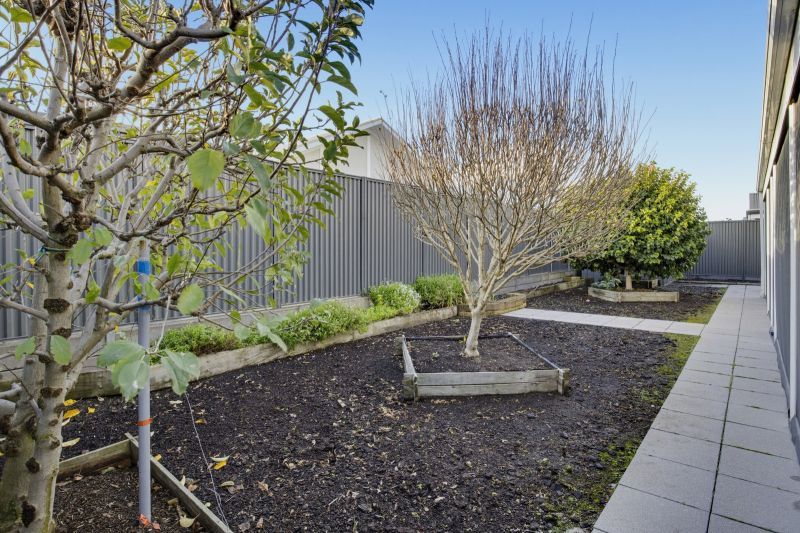 Coastal Living with Space, Style and a Garden to Love