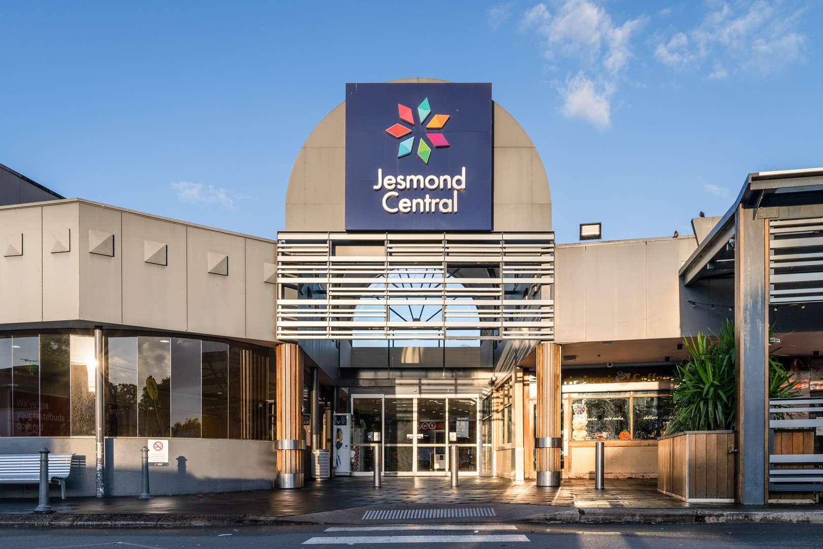 Oak Tree Retirement Village Jesmond - 2 Bedroom + 1 Bathroom + 1 Study